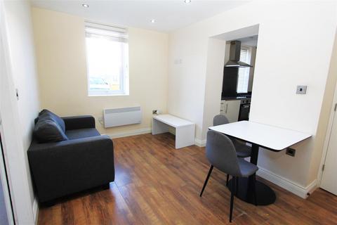 1 bedroom flat to rent, Brunswick Court, Leeds