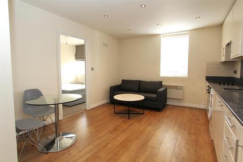 1 bedroom flat to rent, Brunswick Court, Leeds