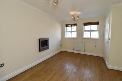 2 bedroom end of terrace house to rent, Jubilee Close, Town Street,  Shiptonthorpe