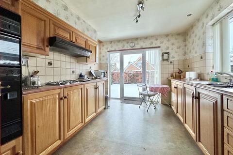 3 bedroom semi-detached house for sale, Castleton Drive, High Lane, Stockport