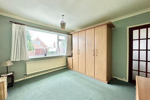 3 bedroom semi-detached house for sale, Castleton Drive, High Lane, Stockport