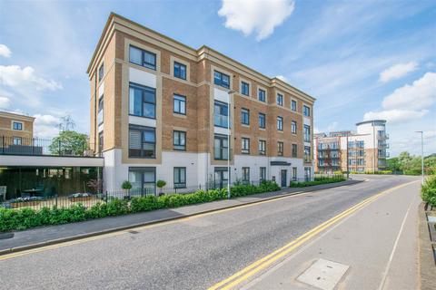 2 bedroom apartment for sale, Mead Lane, Hertford SG13