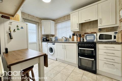 3 bedroom semi-detached house for sale, Grymes Dyke Way, Colchester