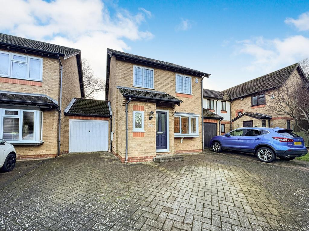 Hirstwood, Tilehurst, Reading, RG30 3 bed link detached house - £440,000