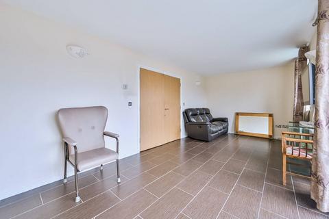 2 bedroom flat to rent, CURNESS STREET, Lewisham, London, SE13