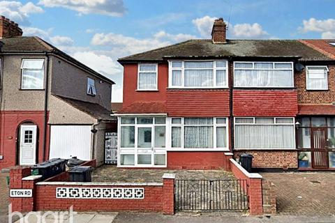 3 bedroom end of terrace house for sale, Eton Road, Ilford