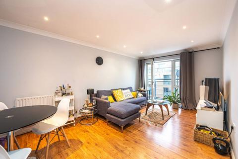 2 bedroom flat to rent, Essex Road, Islington, London, N1