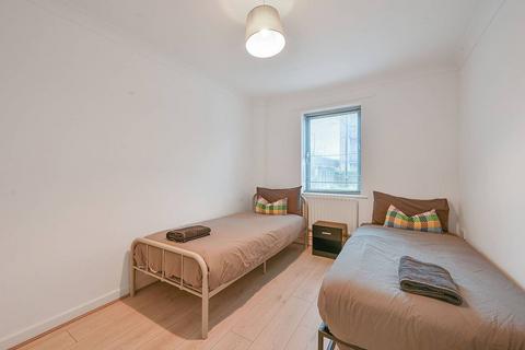 2 bedroom flat to rent, Heathstan Road, East Acton, London, W12