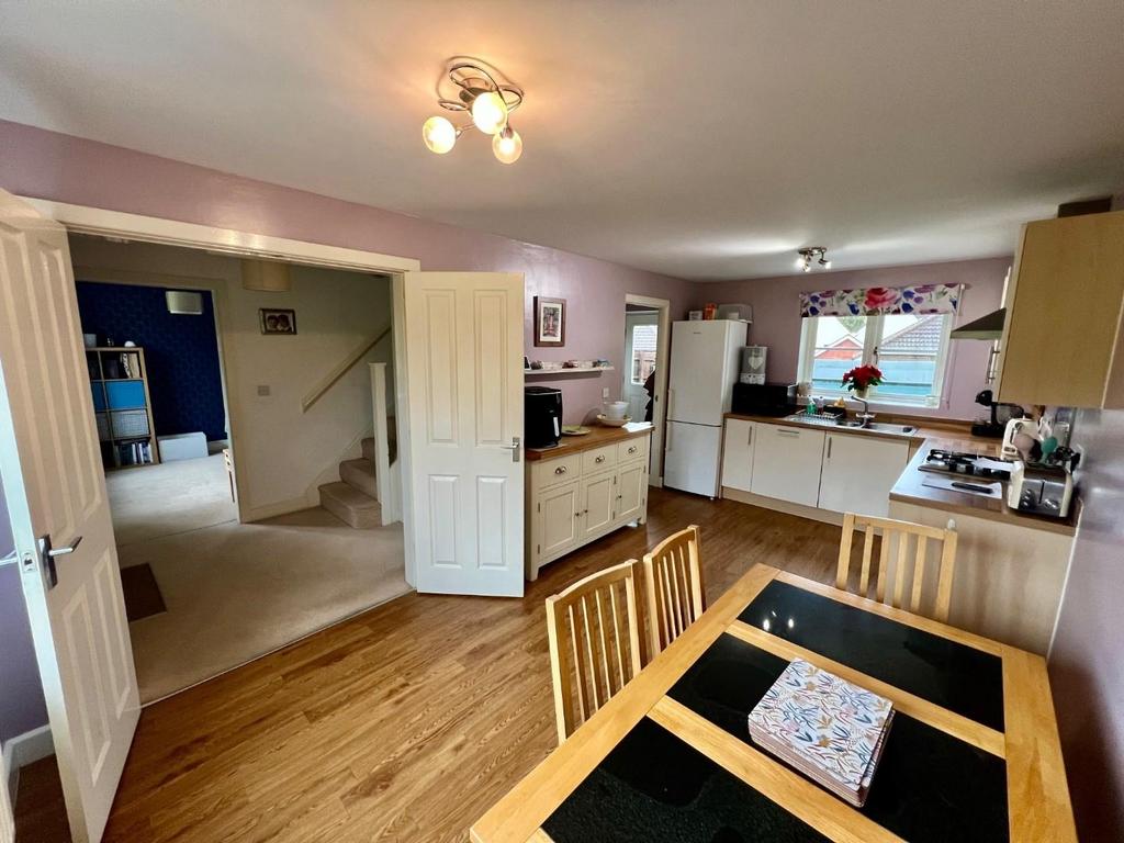 Kitchen1.jpg