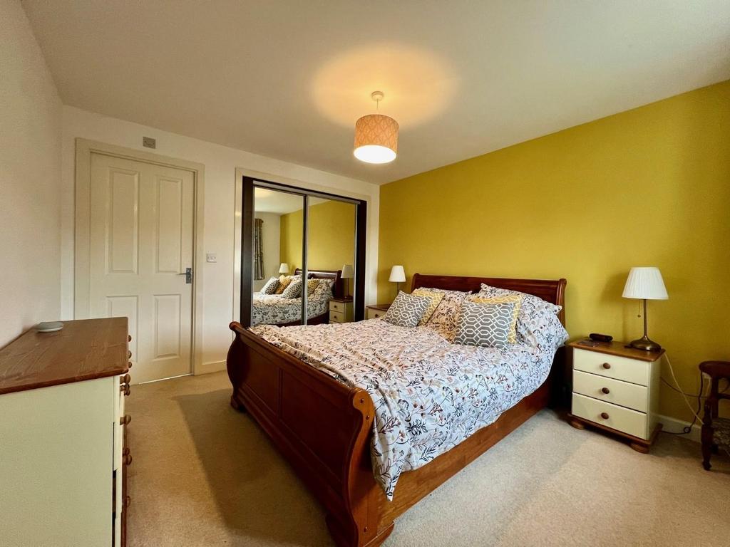 Bed1.jpg