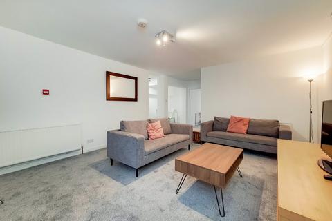 2 bedroom apartment to rent, Gloucester Place, London, NW1