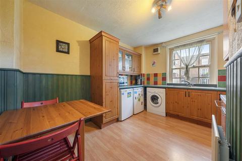 3 bedroom maisonette for sale, Albion Avenue, London