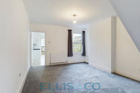 3 bedroom house for sale, Chichester Road, Tonbridge, Kent, TN9