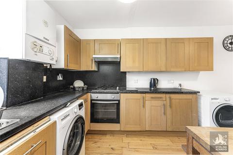 4 bedroom terraced house to rent, Swinnerton Street, Hackney, London, E9