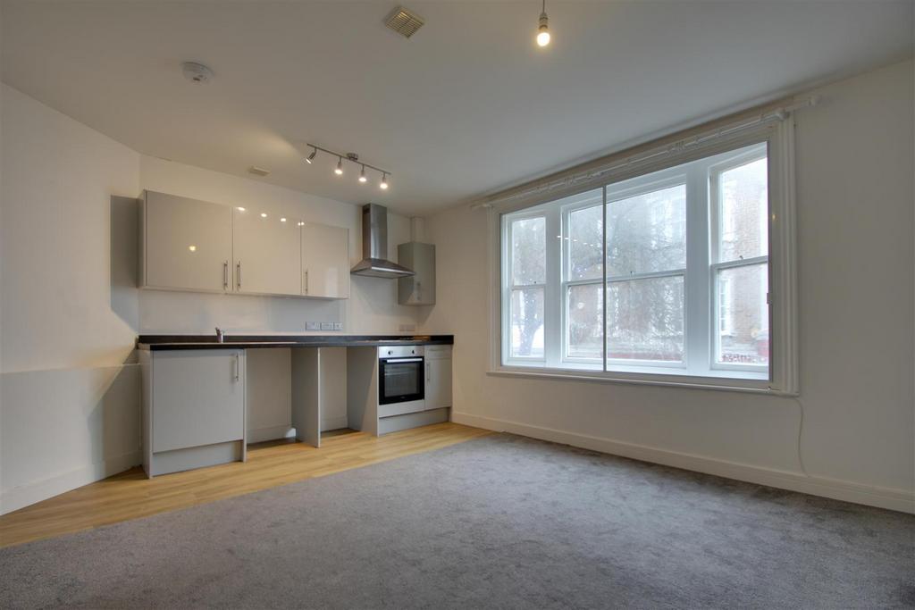 Open Plan Lounge Kitchen