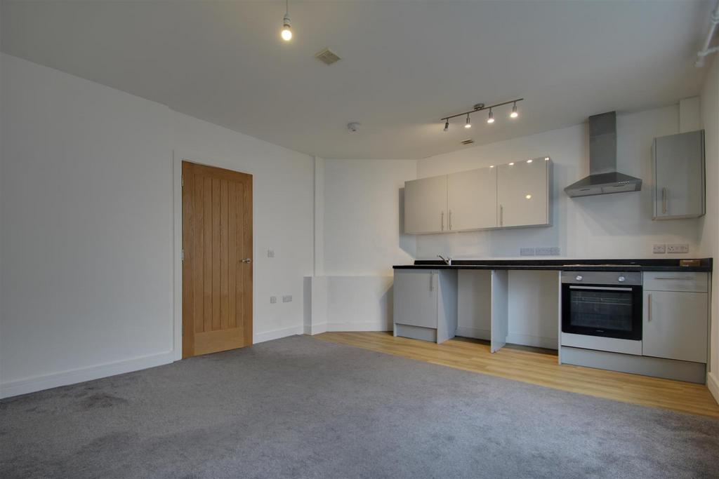 Open Plan Lounge Kitchen