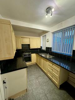 3 bedroom terraced house to rent, York Way, Liverpool L19