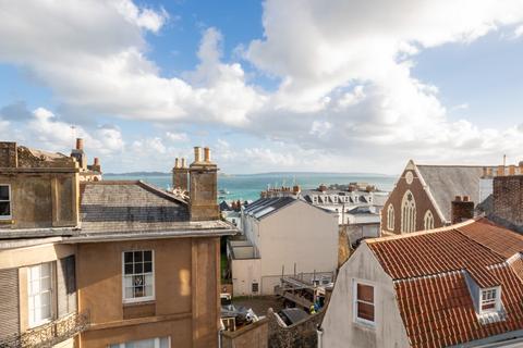 2 bedroom apartment for sale, Saumarez Street, St Peter Port