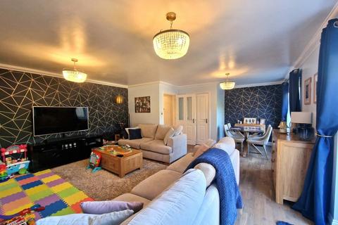 3 bedroom semi-detached house for sale, Hillside, Chedgrave