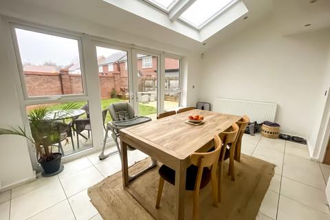 3 bedroom detached house for sale, Mill Fold Gardens, Chadderton OL9