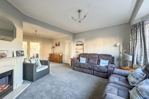 4 bedroom semi-detached house for sale, Ashingdon Road, Rochford