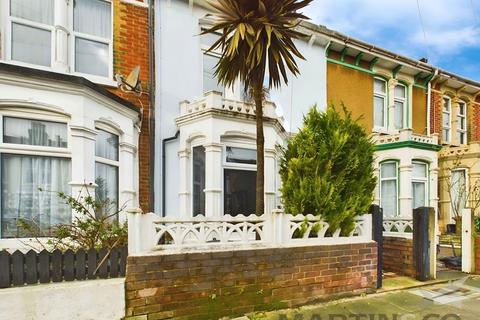 3 bedroom terraced house to rent, Burlington Road, Portsmouth