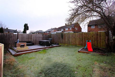 19 Bransby Road, Chessington, KT9 2JZ