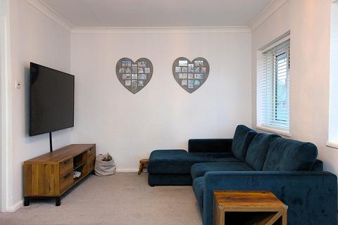 19 Bransby Road, Chessington, KT9 2JZ