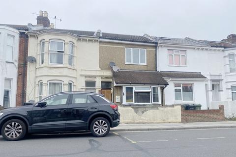 2 bedroom flat to rent, Chichester Road, Portsmouth