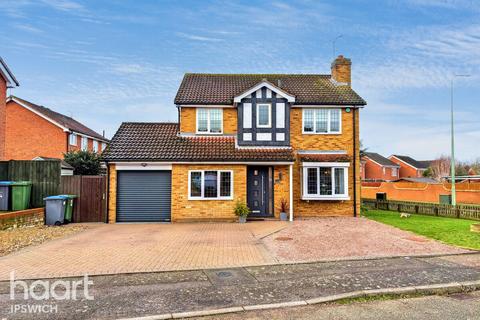 4 bedroom detached house for sale, Whitethorn Road, Ipswich