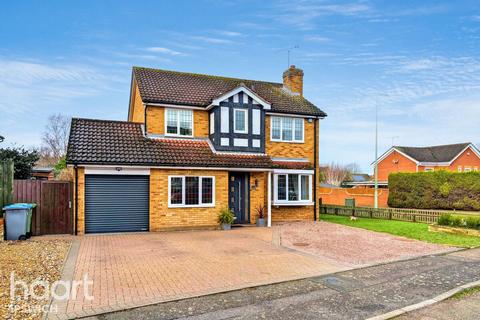 4 bedroom detached house for sale, Whitethorn Road, Ipswich