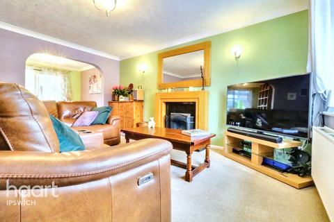 4 bedroom detached house for sale, Whitethorn Road, Ipswich