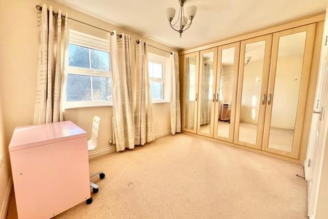 3 bedroom terraced house for sale, Kings Mews, Camberley GU16