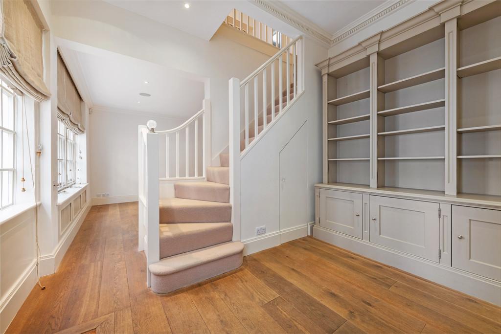 73 Lyall Mews West Rec 3