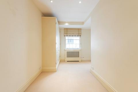 3 bedroom mews to rent, Lyall Mews West, Belgravia, SW1