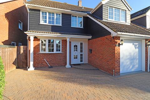 4 bedroom detached house for sale, Broom Way, Capel St. Mary