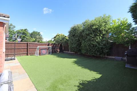 7 Broom Way, Capel St Mary, Ipswich, IP9 2XN