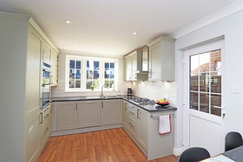 7 Broom Way, Capel St Mary, Ipswich, IP9 2XN
