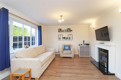 7 Broom Way, Capel St Mary, Ipswich, IP9 2XN