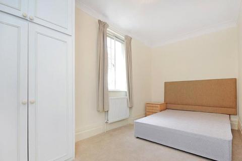 2 bedroom apartment to rent, Strathmore Court, St John's Wood NW8