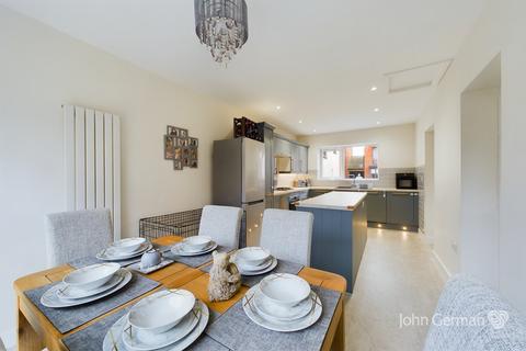 4 Dumfries Drive, Derby, DE22 3XT