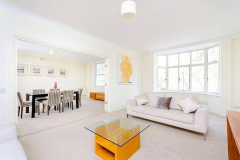 4 bedroom apartment to rent, Strathmore Court, St John's Wood NW8