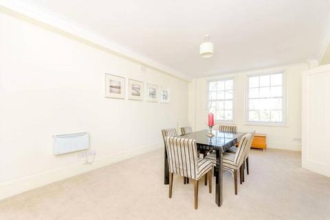 4 bedroom apartment to rent, Strathmore Court, St John's Wood NW8