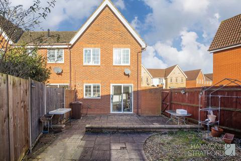 3 bedroom end of terrace house for sale, Kingfisher Road, Attleborough