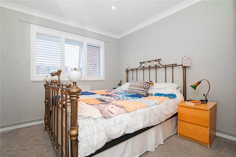 52 Down Road, Teddington, TW11 9HA