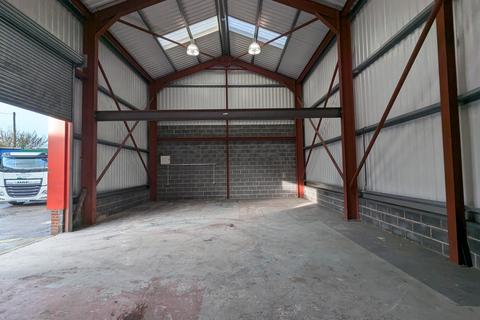 Distribution warehouse to rent, Trafford Park Road, Trafford Park