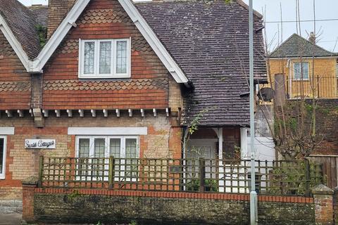 2 bedroom semi-detached house to rent, Swiss Cottages, Church Street