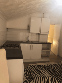 4 bedroom apartment to rent, Ilford Lane, Ilford, IG1