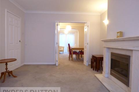 3 bedroom semi-detached house to rent, Mossway, Middleton, Manchester, Greater Manchester, M24