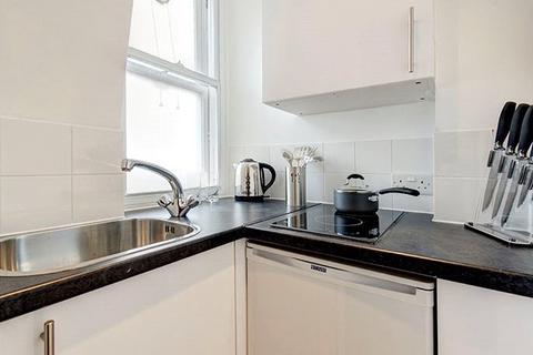 1 bedroom apartment to rent, Hill Street, London W1J